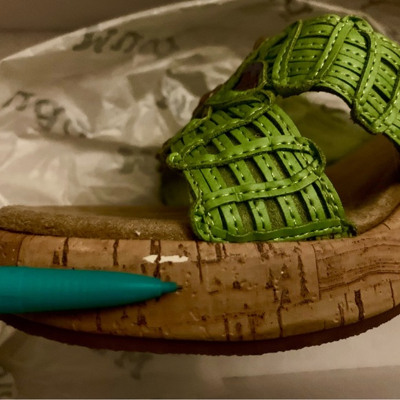 Mudd Women’s Size 7.5W Green Floral Open Toe Cork Wedge Platform Slip On Sandals - Picture 7 of 10